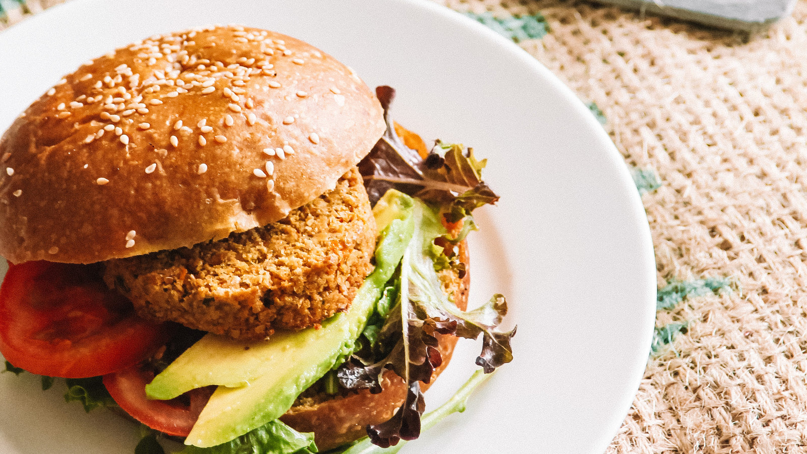 hambúrguer vegetariano, vegan, healthy, saudável, comida saudável, cogumelos, cogumelos ostra, oyster mushroom, mushrooms, economia circular, circular economy, sustentável, sustainable